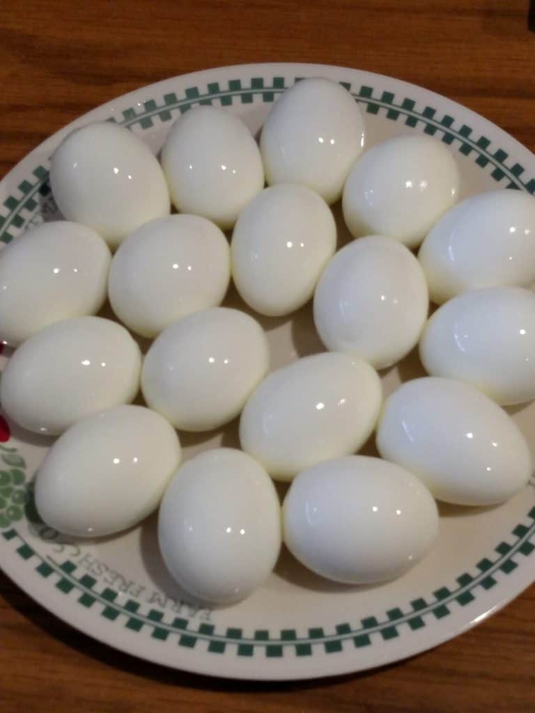 Learn how to Make Simple to Peel Arduous Boiled Eggs